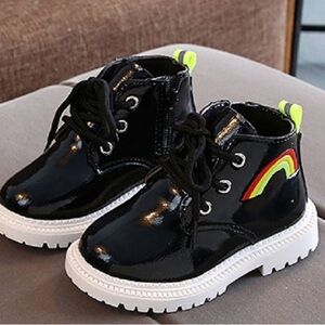 NWT Toddler Girls Faux Leather Combat Boots Size 9 Black Patent Rainbow Side Zip